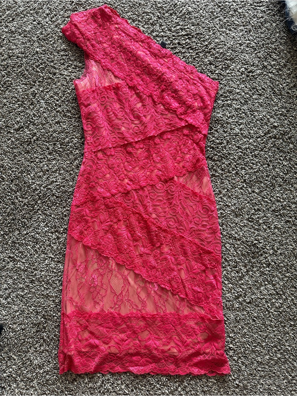 bebe One-Shoulder Hot Pink Lace Dress